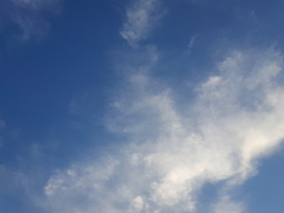 Obraz premium 5月の雲