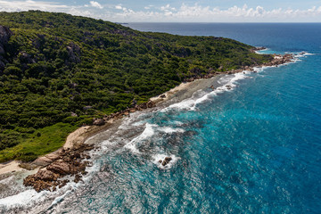 Fototapeta na wymiar Seychelles, Vue aérienne, île de la Digue 