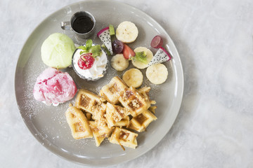 Waffle fruits and ice cream