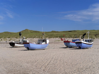Fototapeta premium Fischerboote am Strand von Stenbjerg