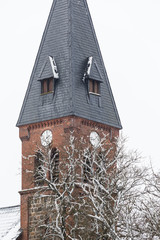 Kirchturm Friedrichsbrunn im Winter