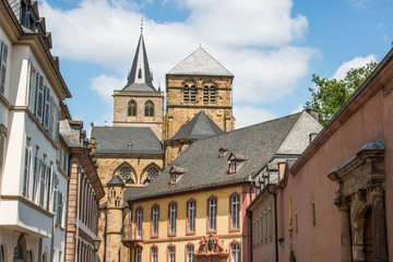 Fototapeta na wymiar Trierer Dom und Liebfrauenkirche Trier Rheinland-Pfalz