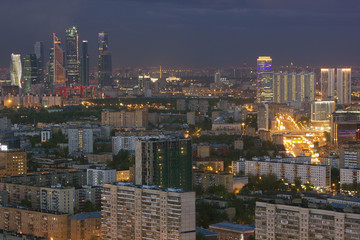 Naklejka premium Widok Moskwa z wieżowcami