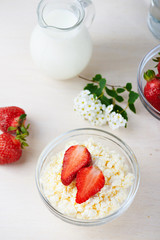 cottage cheese with strawberry and fresh berries