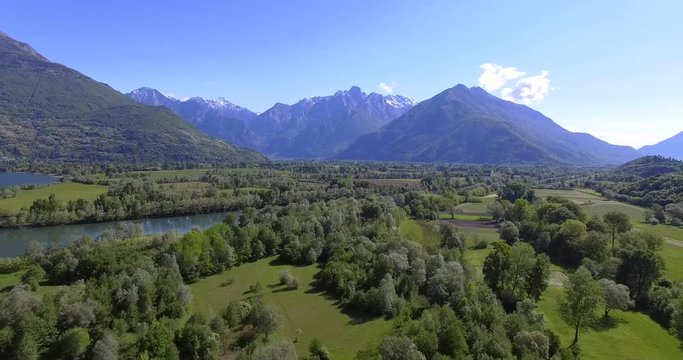 Aerial 4k - Lago di Como (IT) - Colico - Trivio di Fuentes - Foce dell'Adda