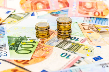 Euro - Münzen und Banknoten 