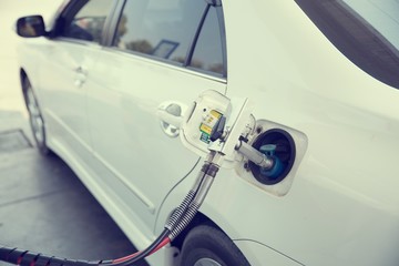 Gas dispenser for refuel Vehicle fueling facility.