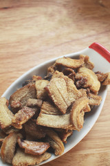 Fried pork skin