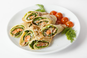 Salmon spring rolls