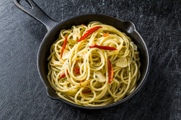 スパゲッティ　ペペロンチーノ　Typical spaghetti peperoncino