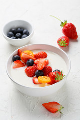 breakfast bowl with fresh berries