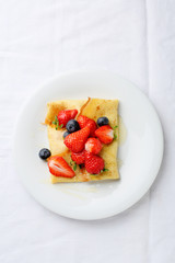 crepes with fresh berries