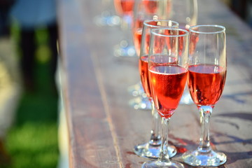 welcome drink on an outdoors bar in a life event
