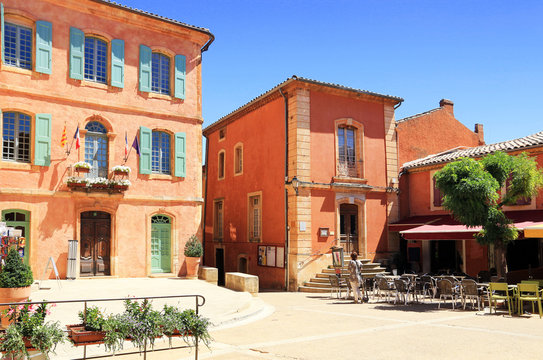 Place d'un village proven&ccedil;al