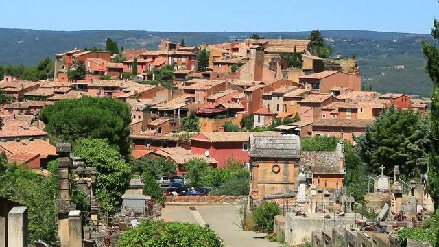Cimetière d'un village provençal