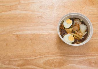 Chinese roll noodle soup