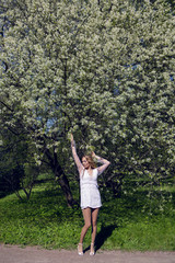 young girl a white little flowers