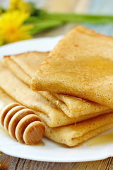 Pancakes with honey