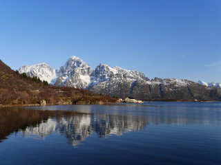 Fototapeta na wymiar am Austnesfjord