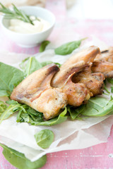 The baked chicken wings
