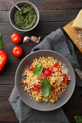 vegetarian pasta with avocado pesto
