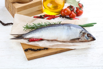 Herring with onion and rosemary