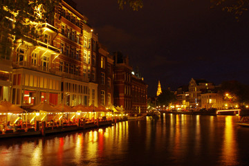Obraz premium アムステルダムの夜景/運河にて