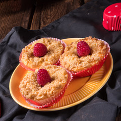 Cheesecake Muffins with raspberry