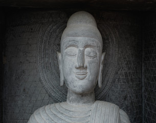 Fototapeta na wymiar buddhism statue in old temple