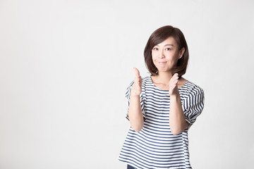 ポートレート・ミドル女性(白背景)