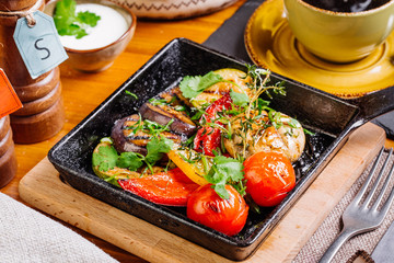 grilled vegetables in a pan grill closeup.