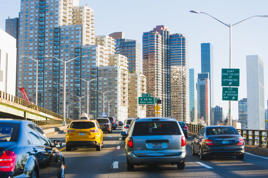 Traffic on FDR Drive, Manhattan, New York, USA