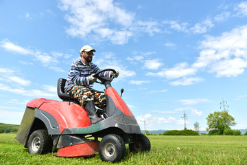 Fototapeta na wymiar lawn mowing