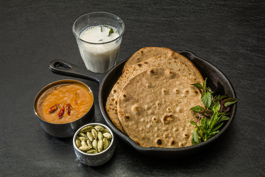 チャパティと南インドカレー chapati and curry set meal