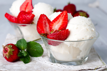strawberry ice cream