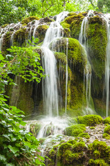 Obraz premium Cascade su vieux moulin 2