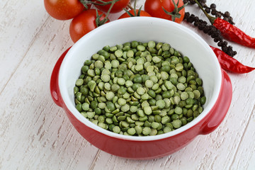 Dry green peas