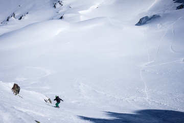 Snowboarding of piste