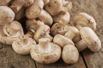 Fresh whole white button mushrooms