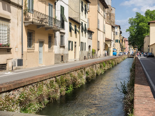 Fototapeta na wymiar Via del fosso with canals in Lucca