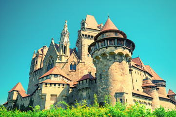 Fototapeta premium The medieval Kreuzenstein castle in Leobendorf village near Vien