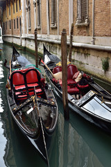 Fototapeta na wymiar Venezianische Gondeln - Detail