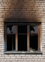 Fototapeta na wymiar window after fire