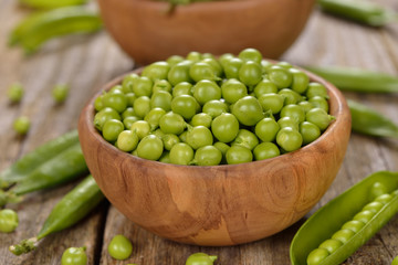 Fresh green peas