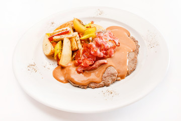 steak with vegetables