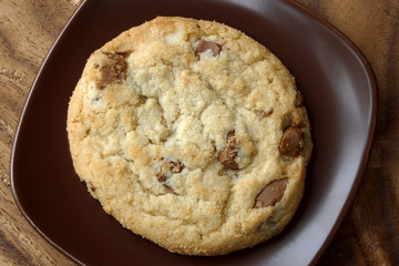 Milk chocolate macadamia, Chocolate chunk crispy cookies.