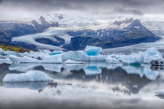 Fjallsarlon Glacier Lagoon HDR