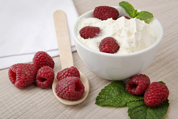Raspberries cream dessert