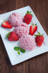 Strawberry ice cream