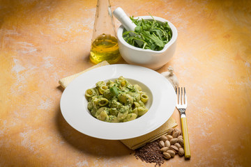 pasta with arugula and pistachio pesto